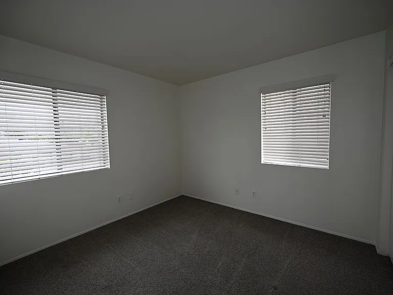 339 Chambers St — Photo 14