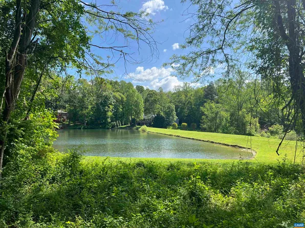 229 Camping Rdg, Nellysford, VA 22958