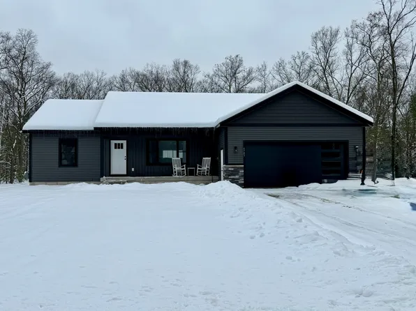 6783 Staple Rd, Twin Lake, MI 49457