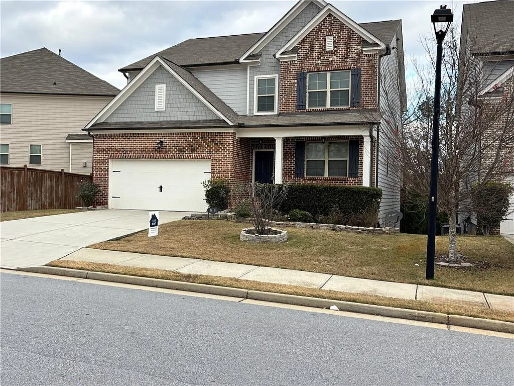 5 bed, 4.0 bath, 3278 sqft, $3,200 — Photo 2