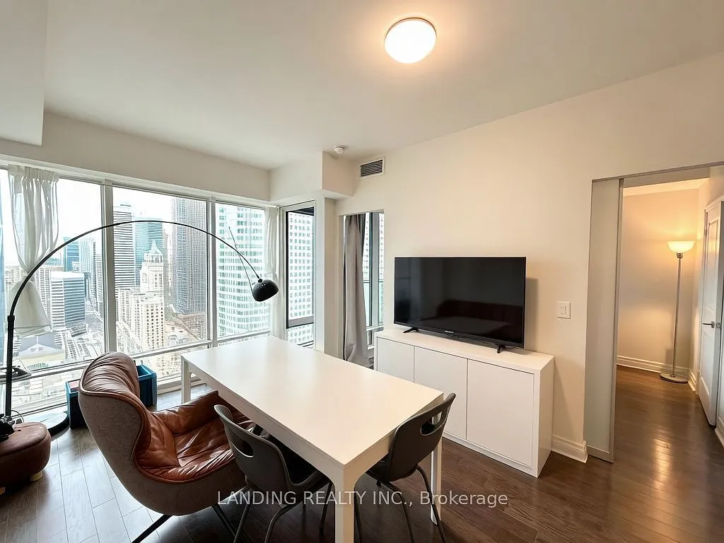 2 bed, $2,850 — Photo 4