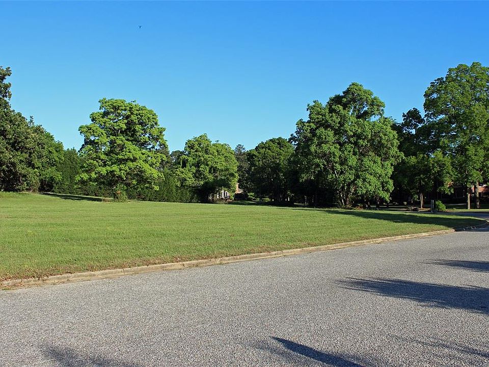 1st image of 5565 Woodside Cir