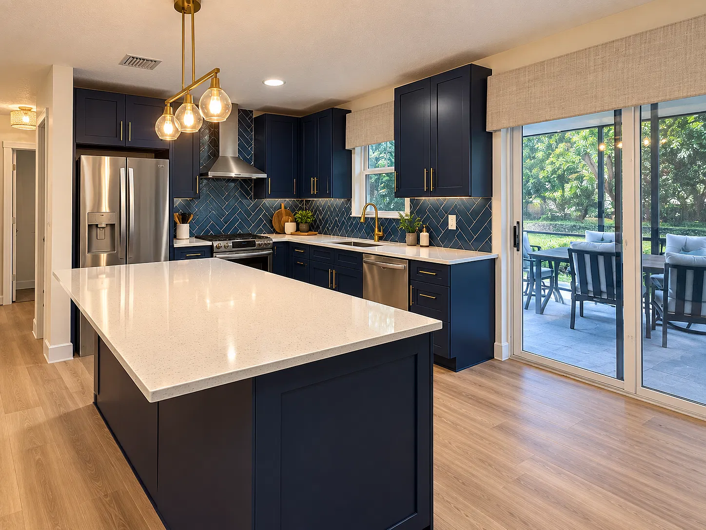 3 bed, 1160 sqft, $4,200 — Photo 3
