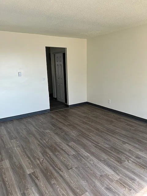 1203 Dixon Avenue — Photo 2