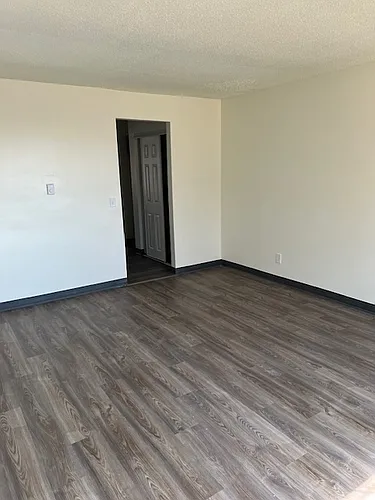 1203 Dixon Ave Photo 1