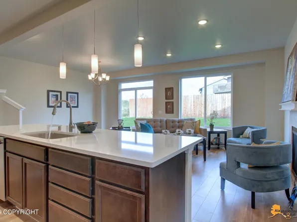 5966 Takotna Loop, Anchorage, AK 99504