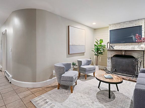 3rd image of 90 G St APT 1
