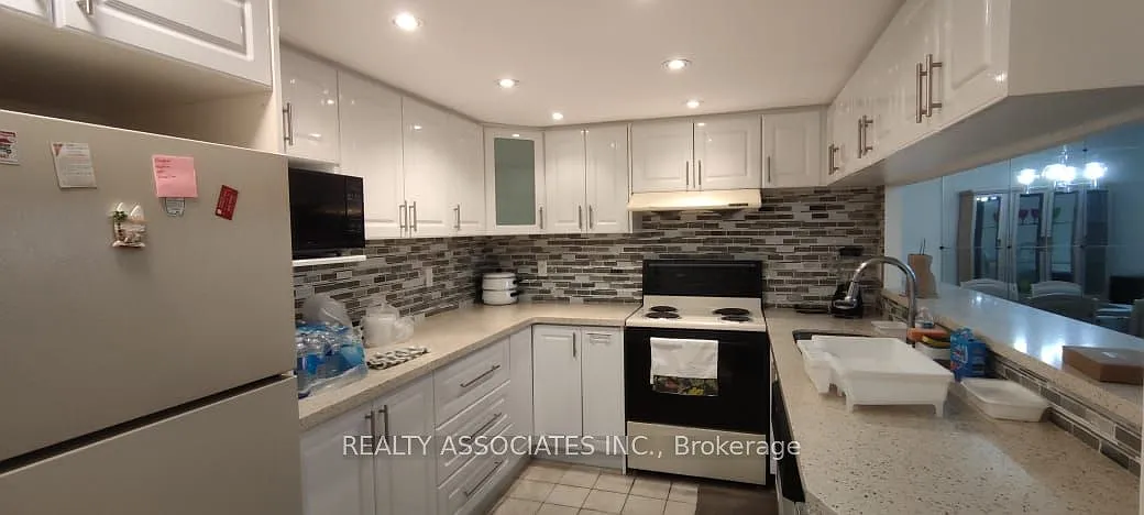 3 bed, $2,750 — Photo 3