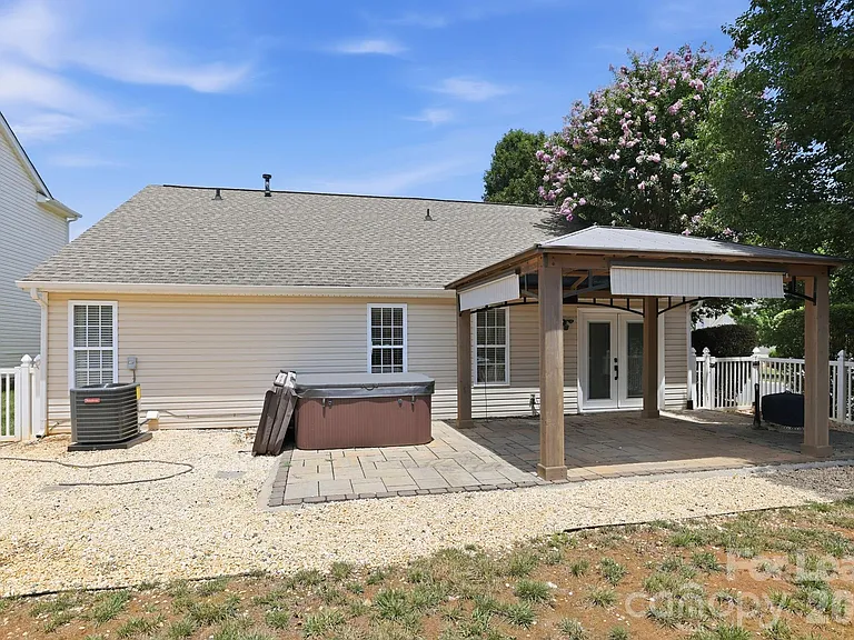 9501 Constitution Hall Dr — Photo 29