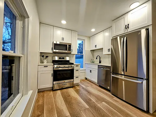 1406 Pine St #3 Photo 1