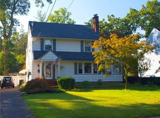 225 Oak Pkwy, Dunellen, NJ 08812