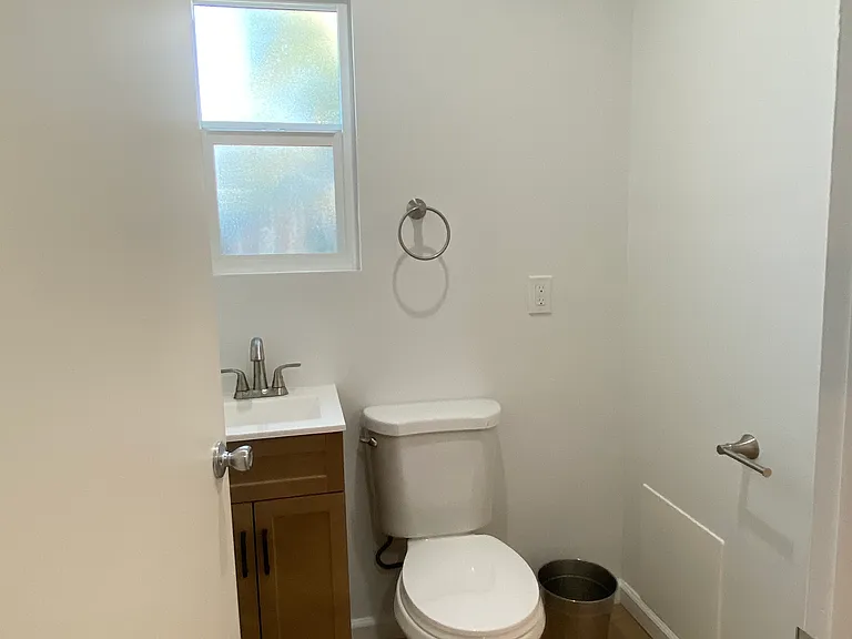 11921 Hayford St — Photo 12