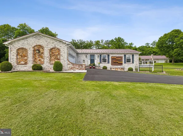 373 Greenfield Dr, Winchester, VA 22603