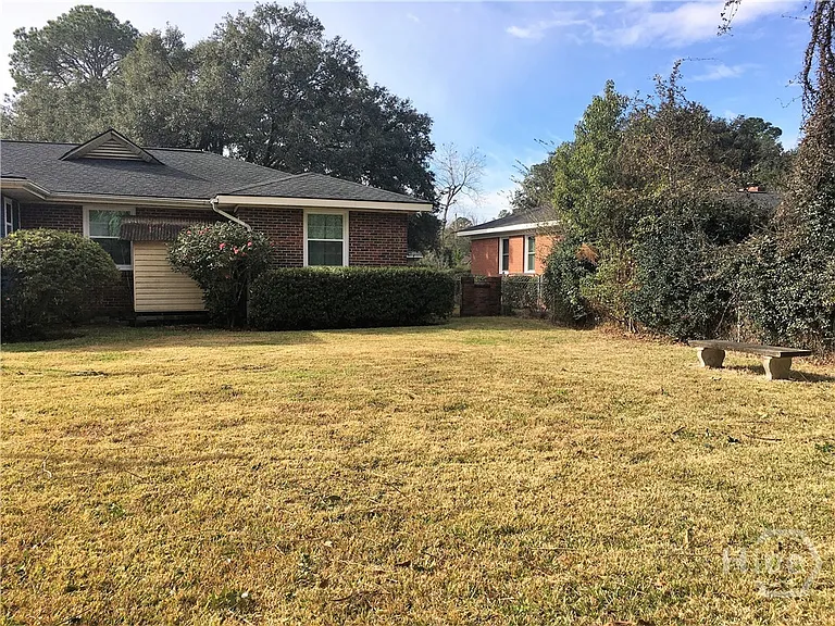 130 Andover Dr — Photo 4
