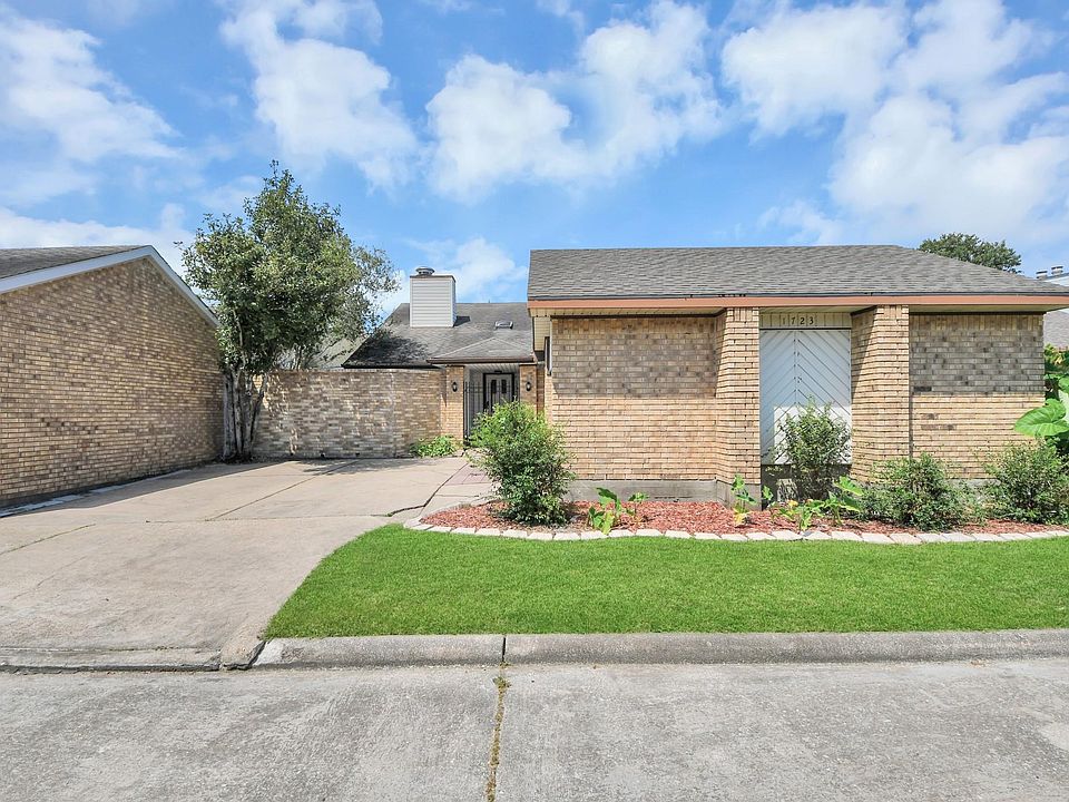 1st image of 1723 Plumbwood Way