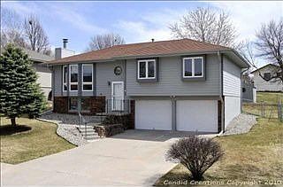 5th image of 6709 S 108th Ter