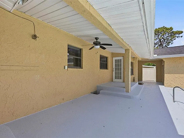 3707 Pelican Ln — Photo 12