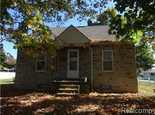 5918 Kinmore Ave, Dearborn Heights, MI 48127