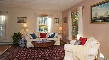 5th image of 15 Thornhill Way