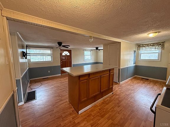 3rd image of 1120 Player Rd