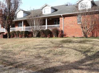 707 Jackson St, Mountain View, AR 72560