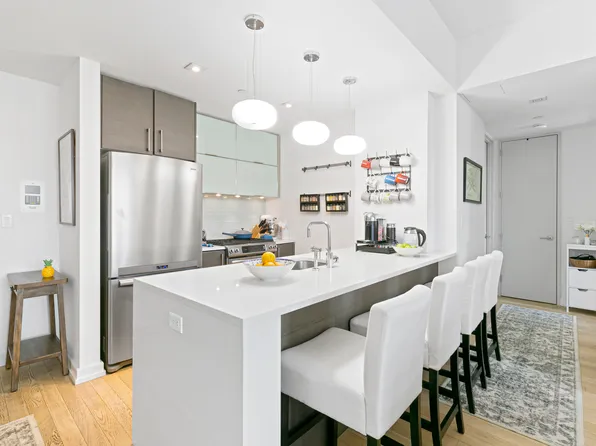 21-45 44th Drive image 3 of 9