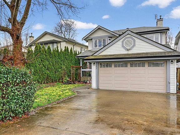 4th image of 5591 Oliver Dr