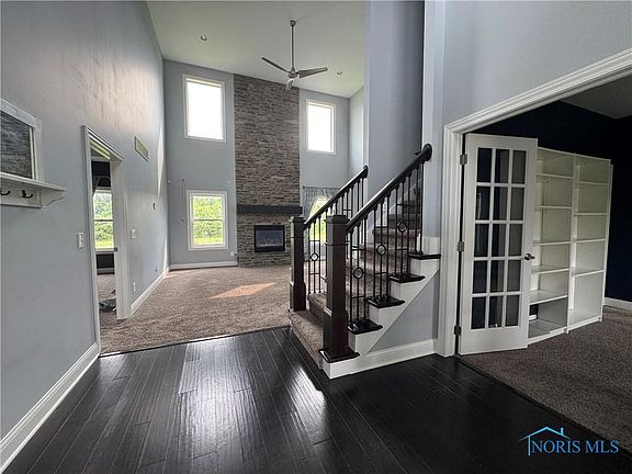 4th image of 2369 Goldenrod Ln