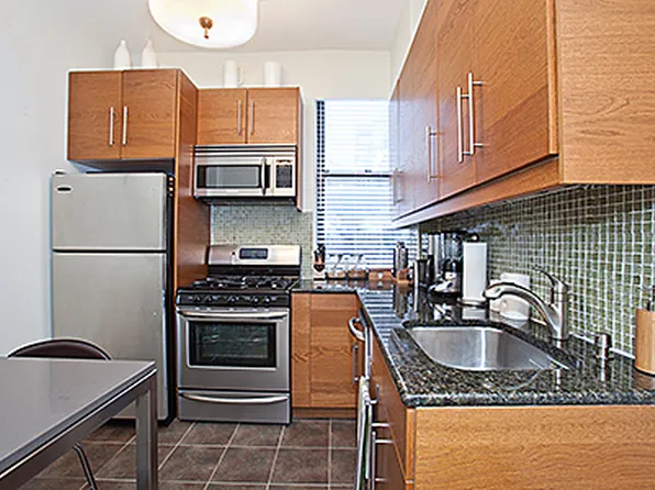 105 East 15th Street image 11 of 26