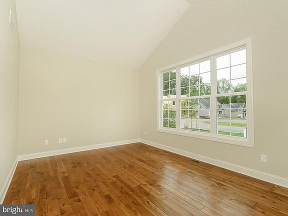 2nd image of 225 Stouts Valley Rd