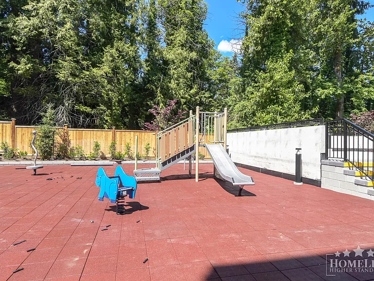 14398 60th Ave #409 — Photo 30