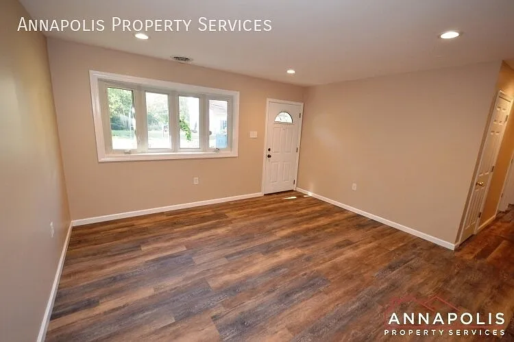 3379 arundel on the bay road — Photo 4