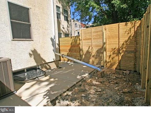 5th image of 2036 N 19th St #1