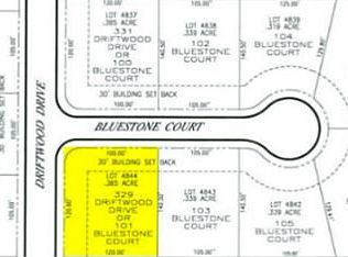 101 Bluestone Ct, Greenville, OH 45331