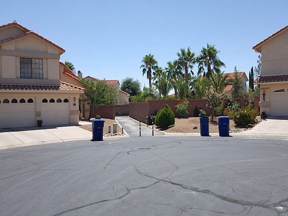 4th image of 891 W Port Royal Pl