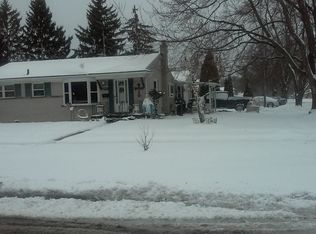 25455 Hass St, Dearborn Heights, MI 48127