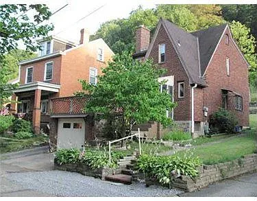 869 Reserve St photo 1
