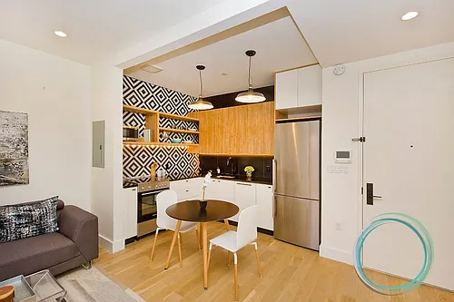 961 Willoughby Ave #401D Photo 1
