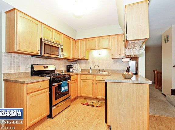 4th image of 15562 S Trailside Dr