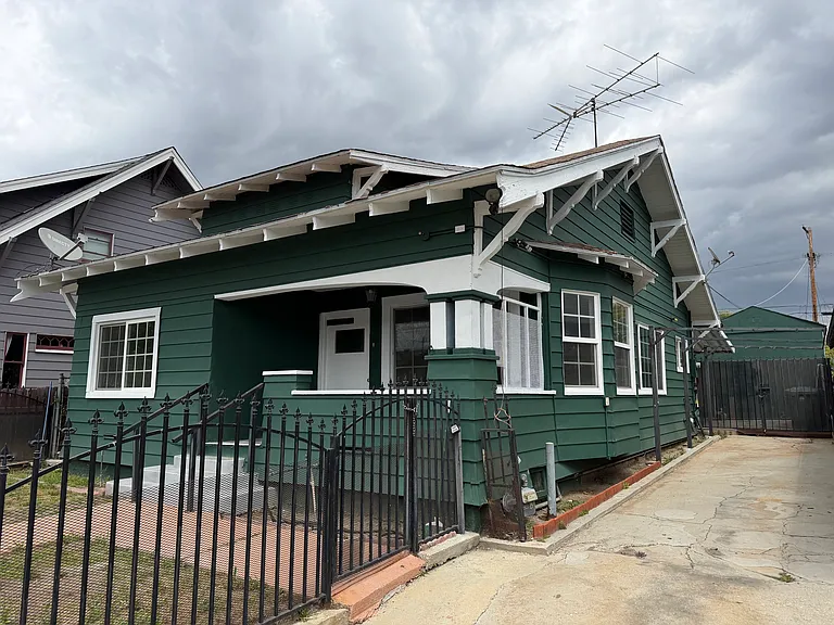230 Branch St — Photo 2