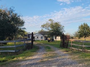 1499 County Road 393b, Alvin, TX 77511
