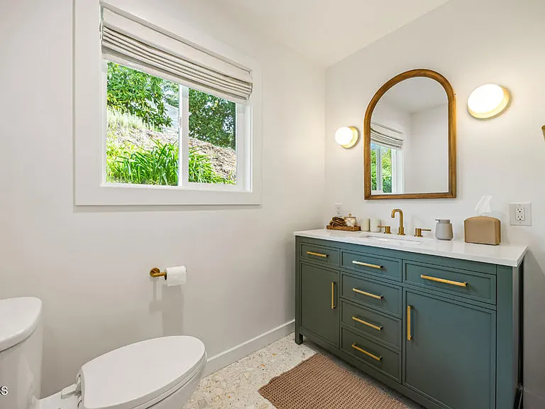 107 Alto Dr — Photo 27