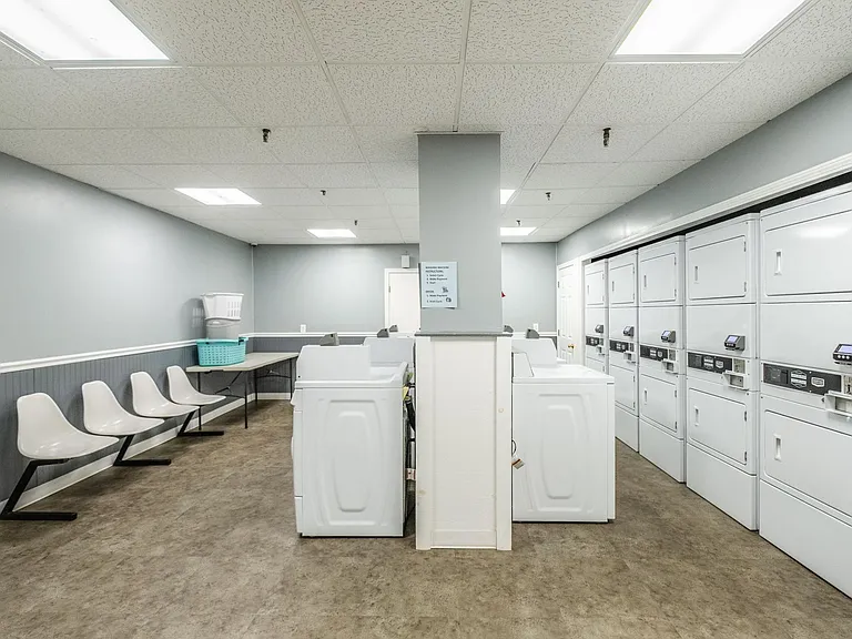 Orchard Park Apartments — Photo 17