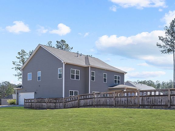 2nd image of 15 Hollyhock Ln