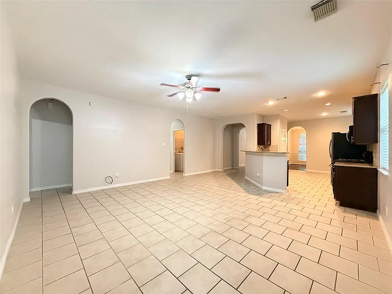 211 Briar Trace Ln — Photo 14