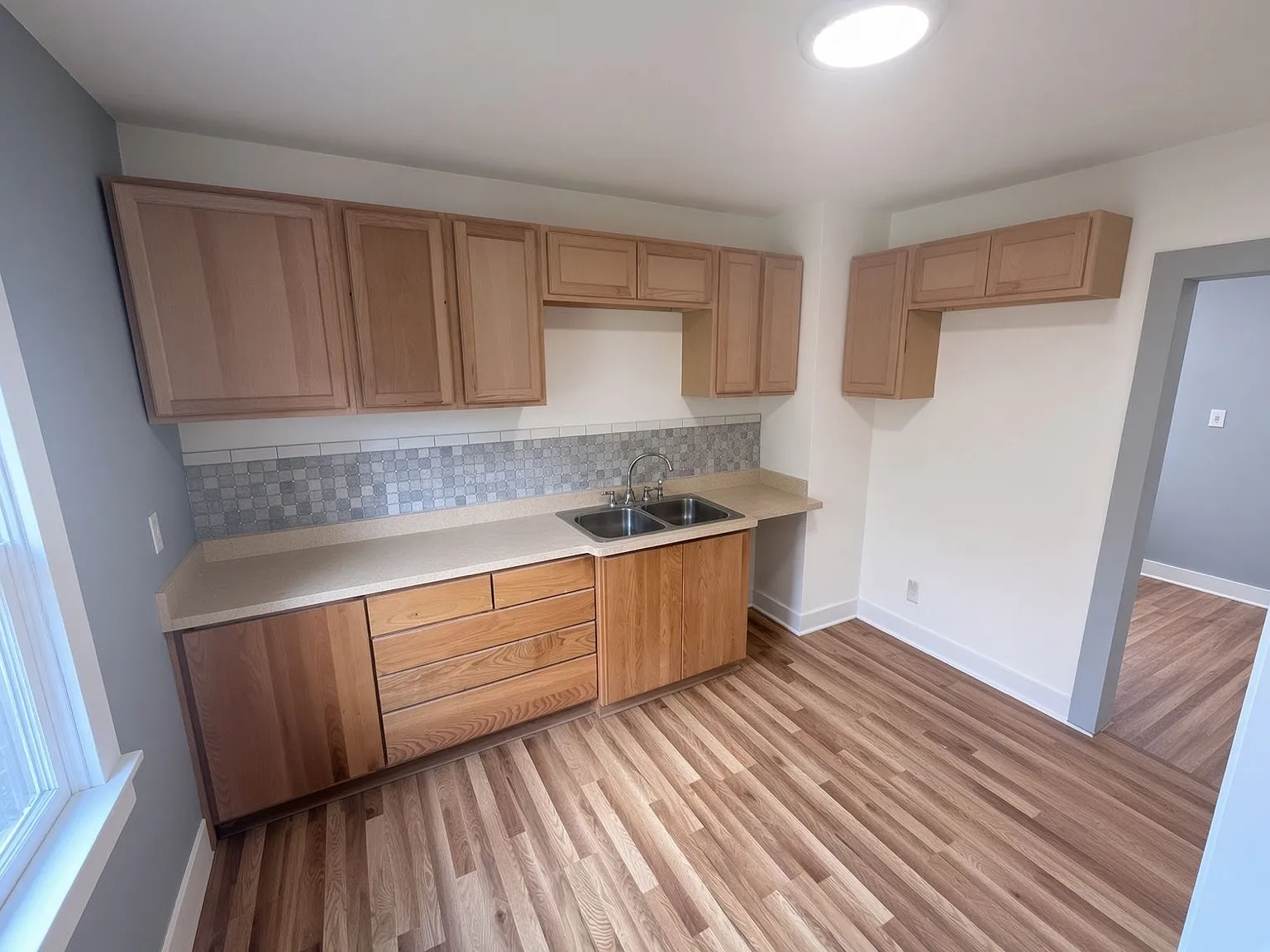 2 bed, 656 sqft, $1,245 — Photo 3