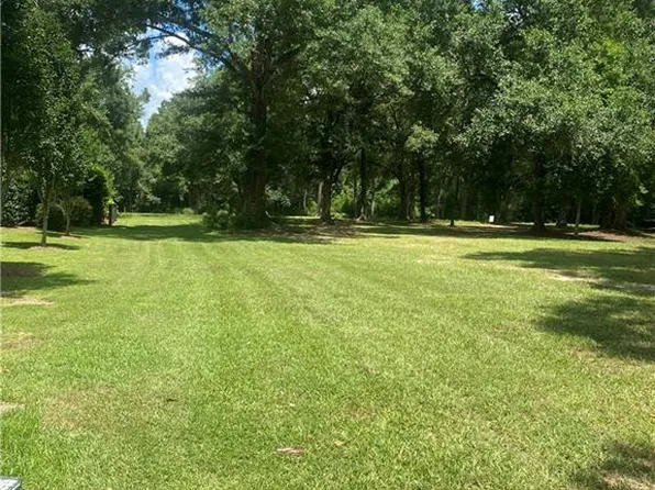 470 Trailhead Dr, Abita Springs, LA 70420