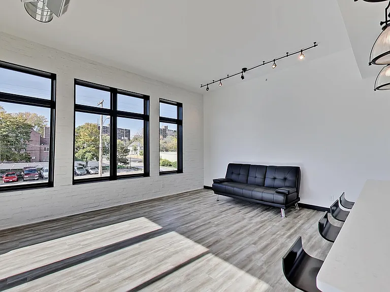 1749 Front St #D — Photo 12