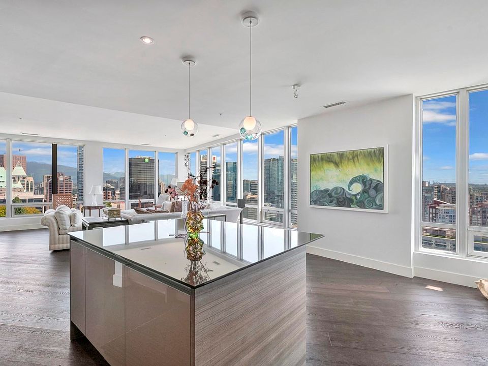 1st image of 989 Nelson St #2106