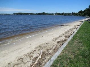 566 Narrows Beach Rd, Hague, VA 22469